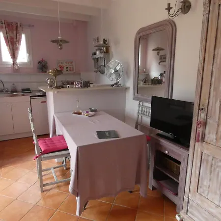 Les Petits Matins Bleus - D'hotes 