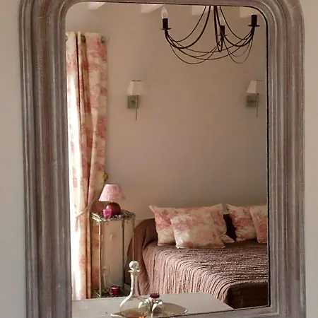 فندق مبيت وإفطار Les Petits Matins Bleus - D'hotes 