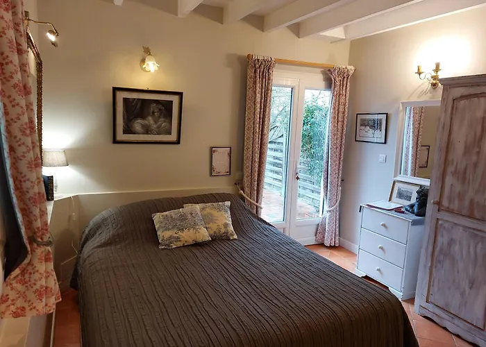 Les Petits Matins Bleus - D'hotes 